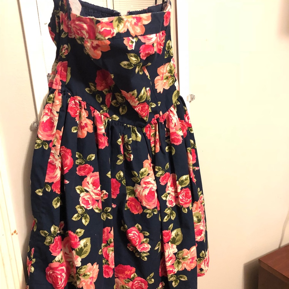 Strapless dress